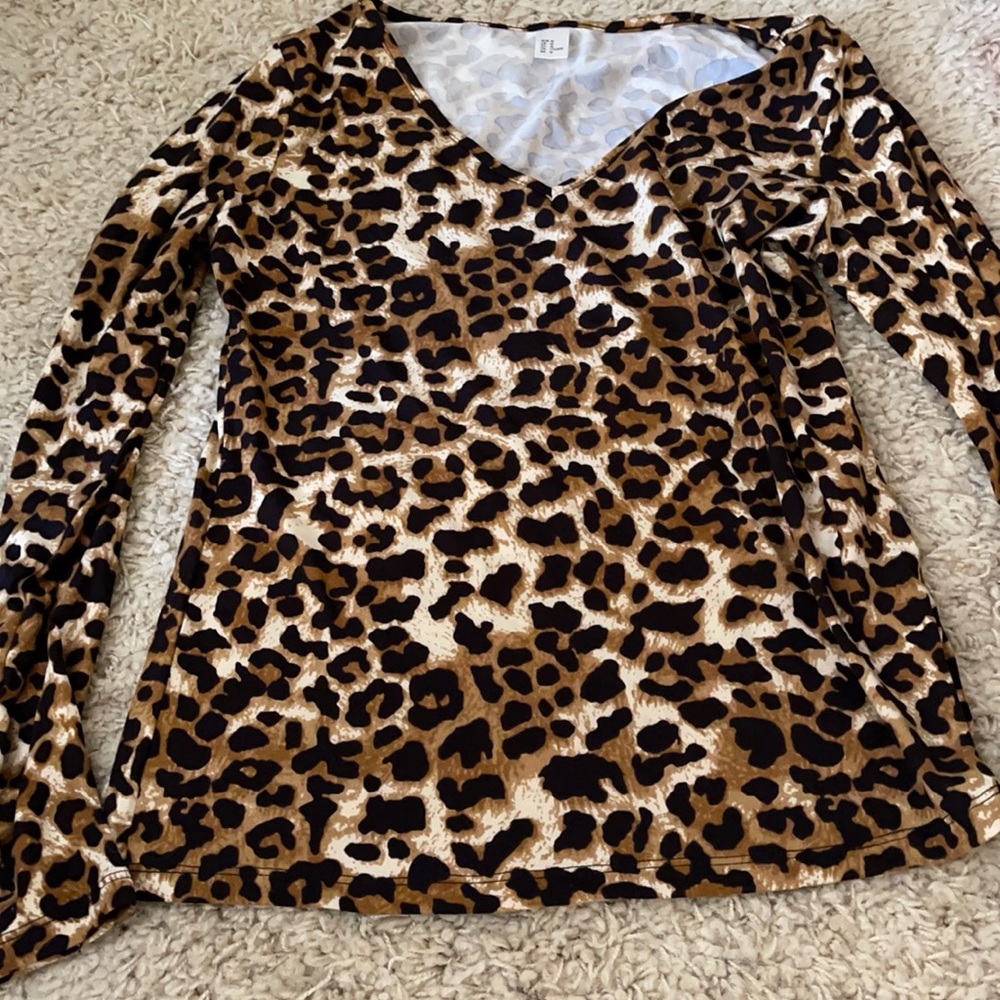 Long sleeve cheetah print shirt